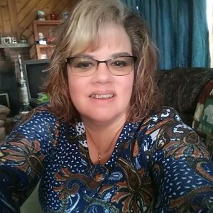 Meet your Posher, Deborah